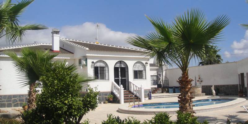 Buy Resale Finca in Los Montesinos Costa Blanca.  New & Resale Fincas