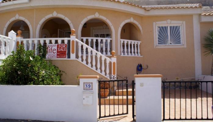 Buy Resale Bungalow in Ciudad Quesada, Orihuela Costa