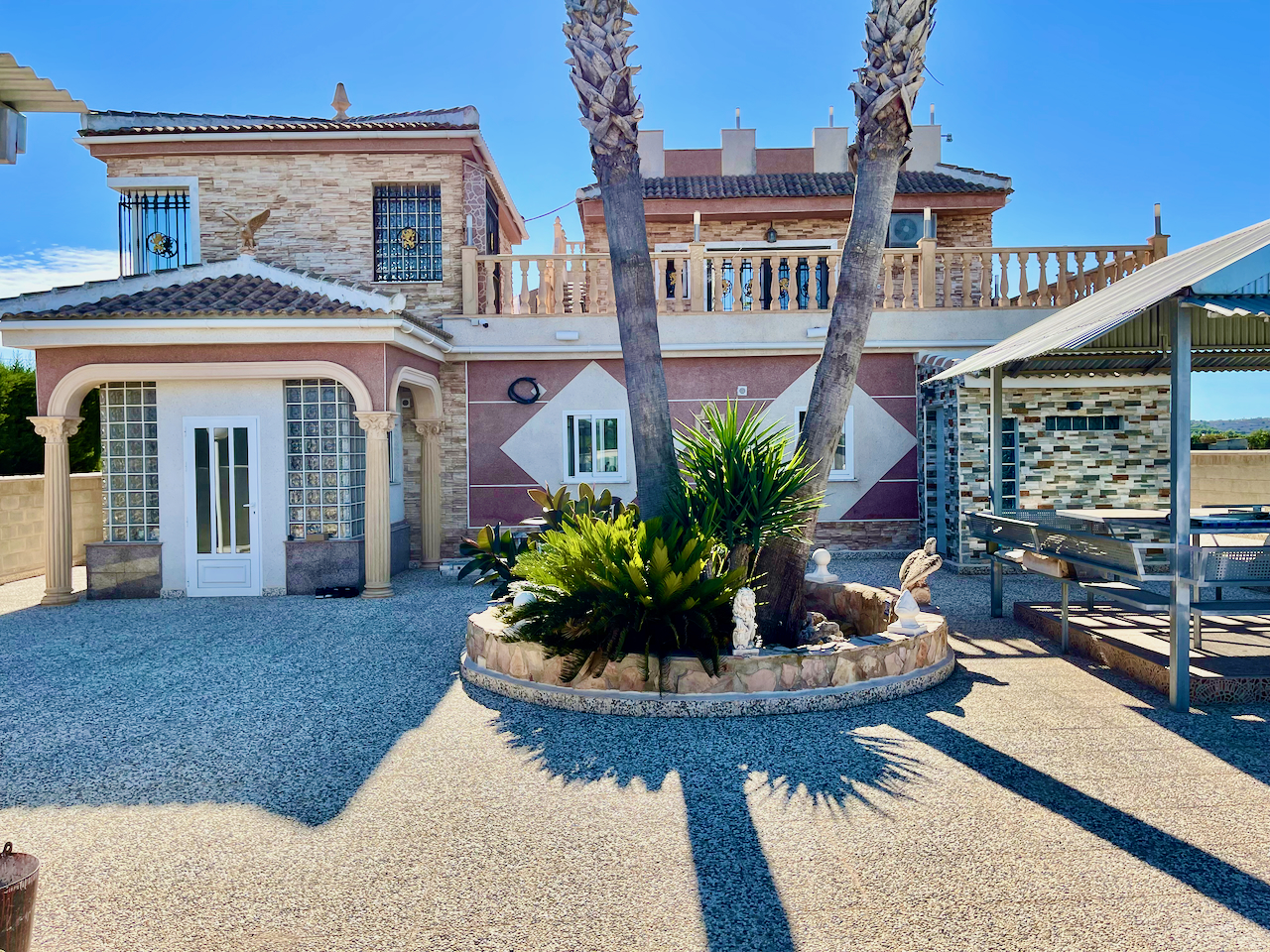 Villa in El Moncayo - view 1