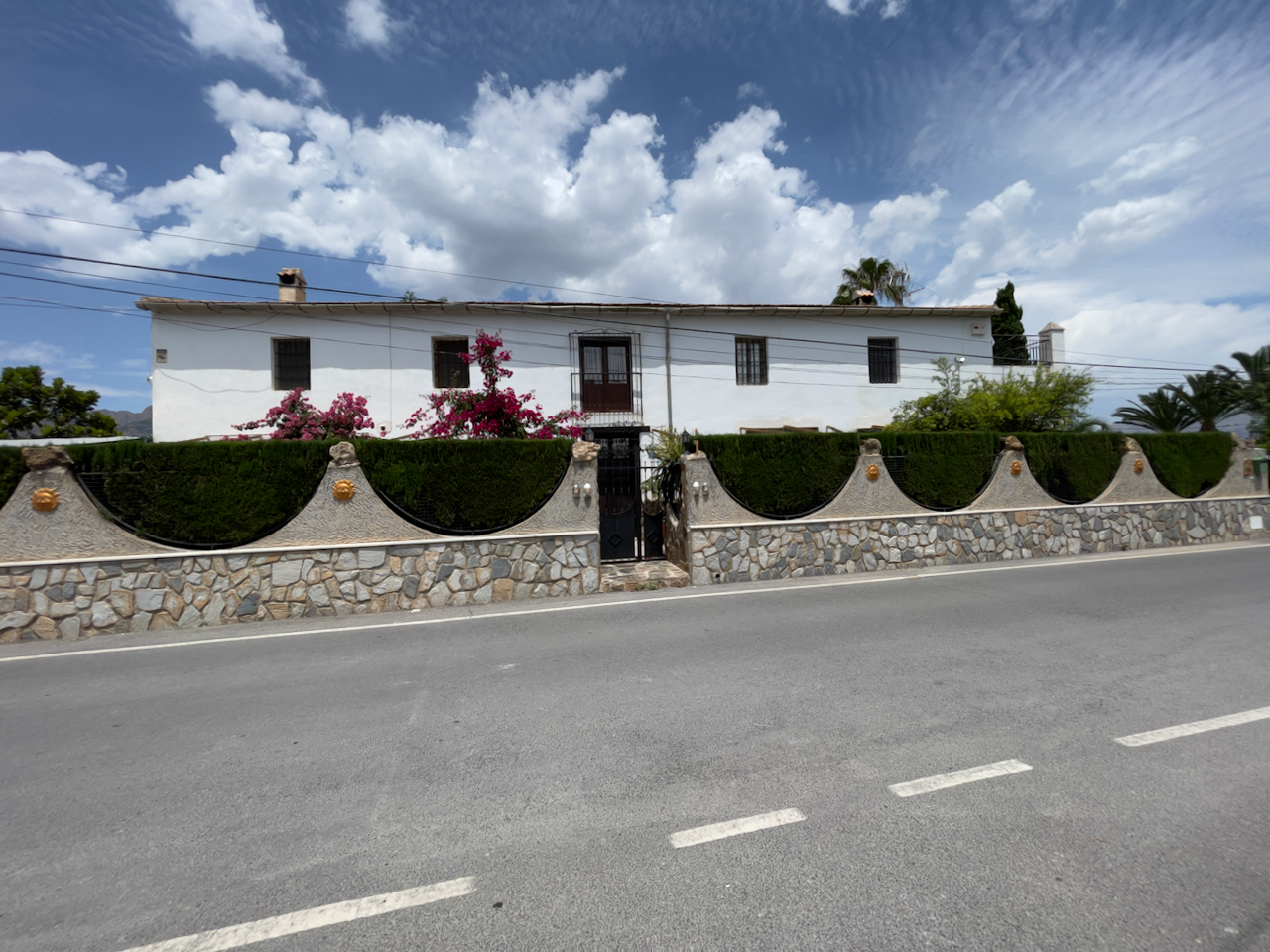 House in Molins - view 1