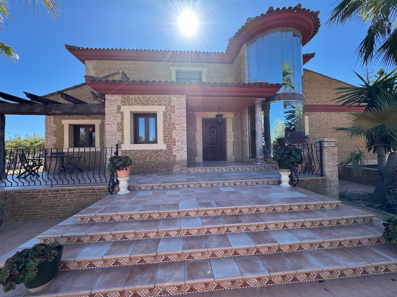 House in Los Montesinos - view 1