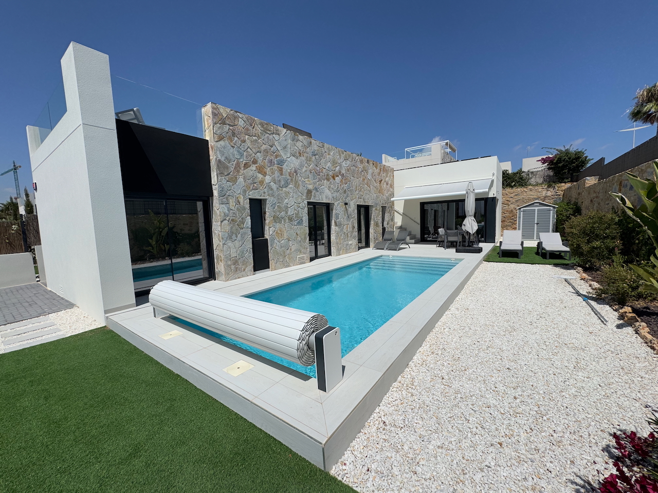 Villa in Algorfa - view 1