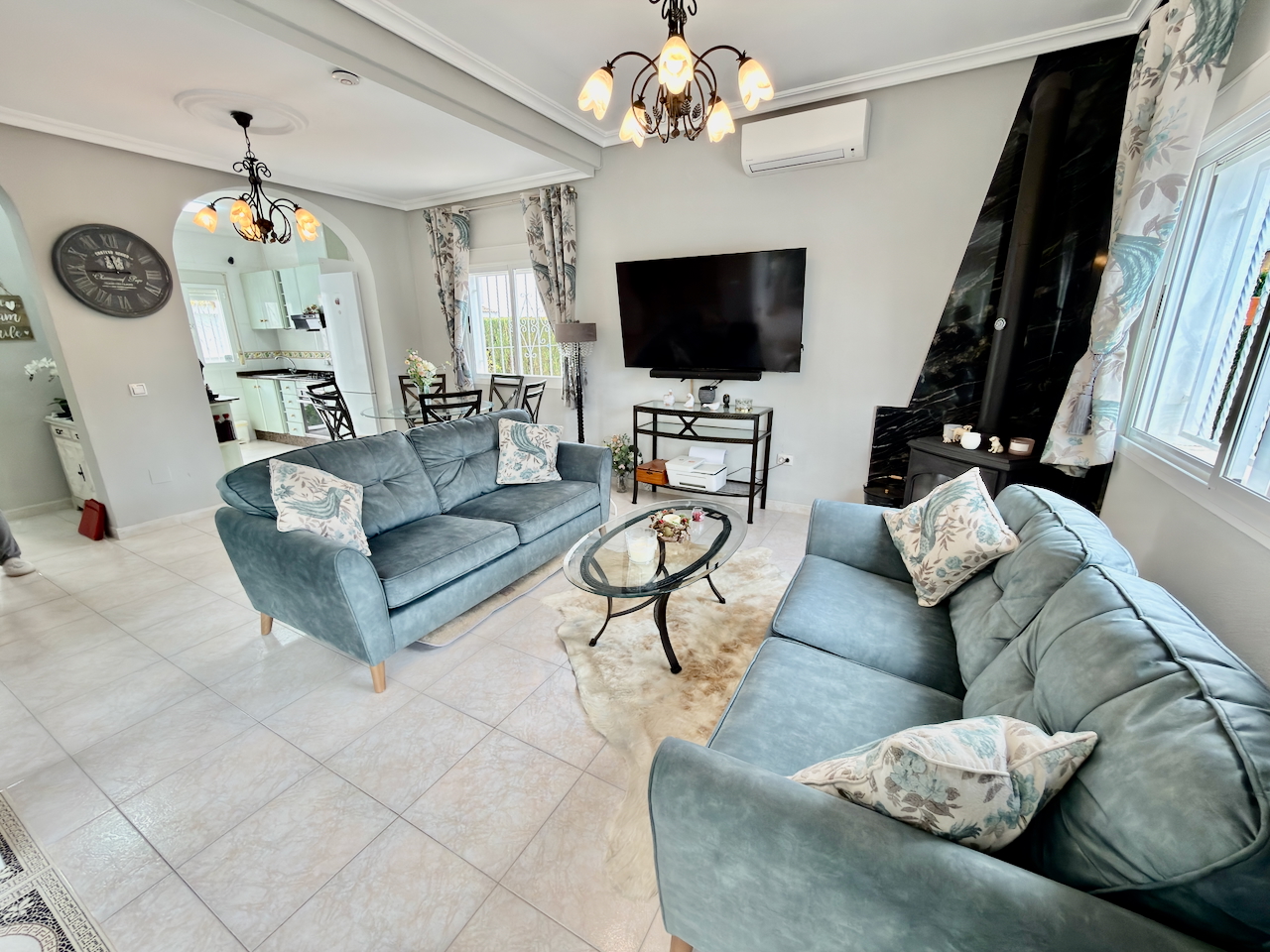 Villa in Ciudad Quesada - Image 2