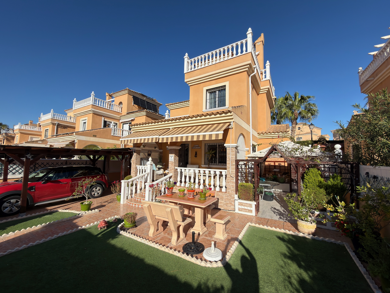 Villa in Lo Bigo - view 1