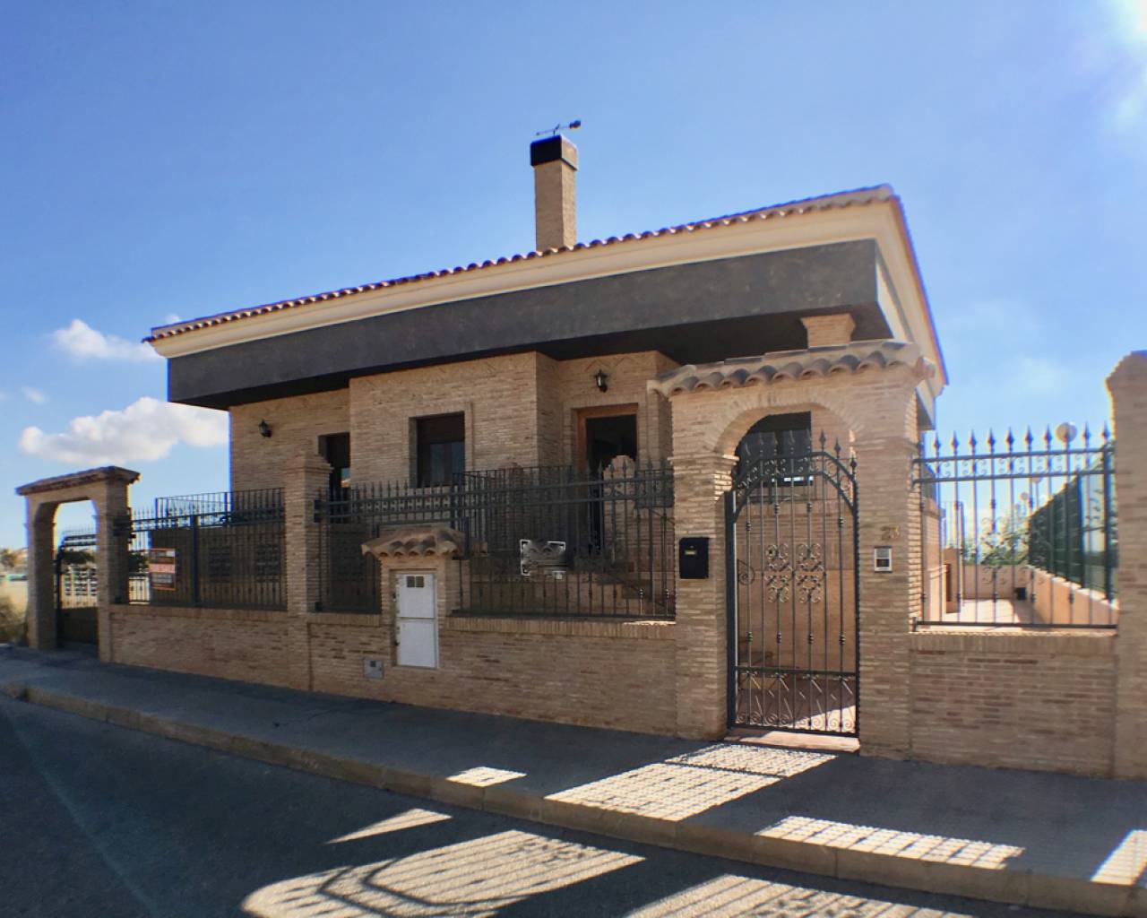 4 bedroom house / villa for sale in Los Montesinos, Costa Blanca