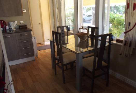 Resale - Villa - Albatera