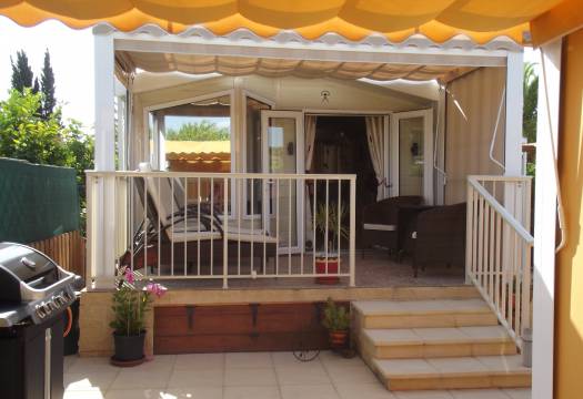 Resale - Villa - Albatera