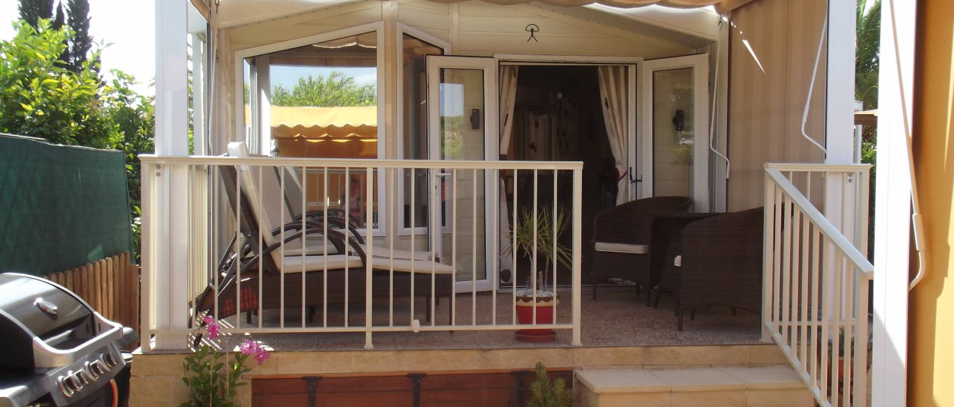 Resale - Villa - Albatera
