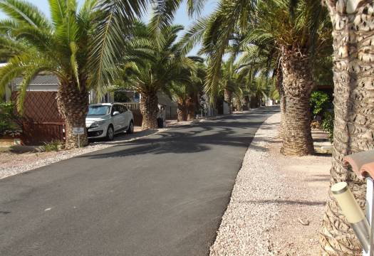 Resale - Villa - Albatera