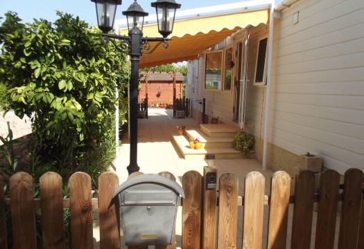 Resale - Villa - Albatera
