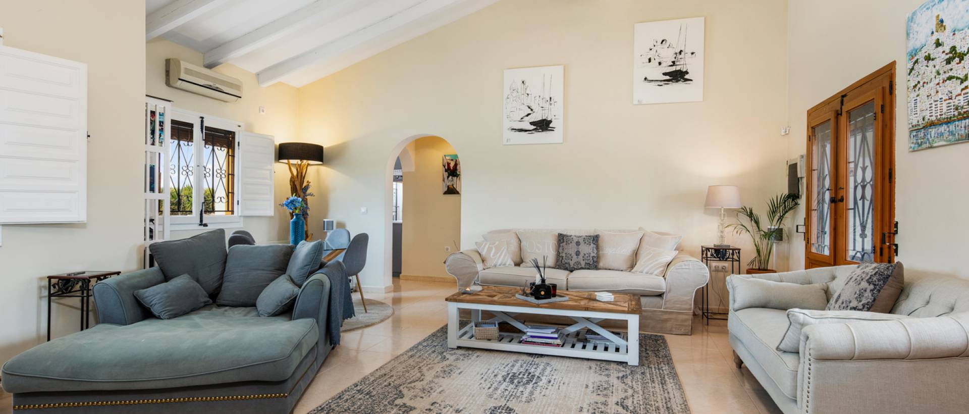 Salón | Comprar casa de campo en venta en Almoradí Alicante