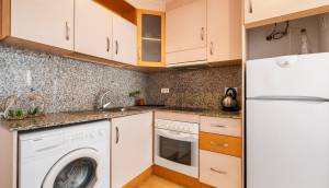 Equipped kitchen | Cheap apartment for sale in Formentera del Segura