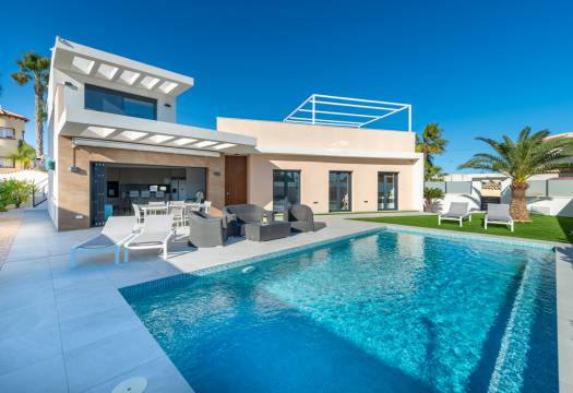 Swimming pool view-Swimming pool view-Beautiful; 4 Bedroom Villa for sale in Quesada