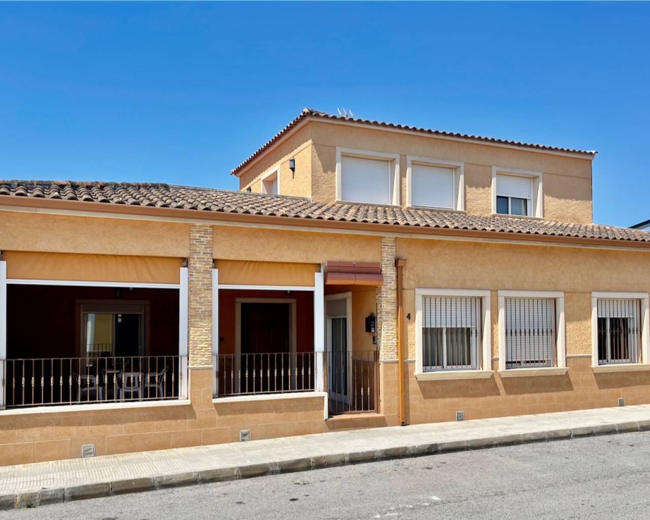 5 bedroom house / villa for sale in Catral, Costa Blanca