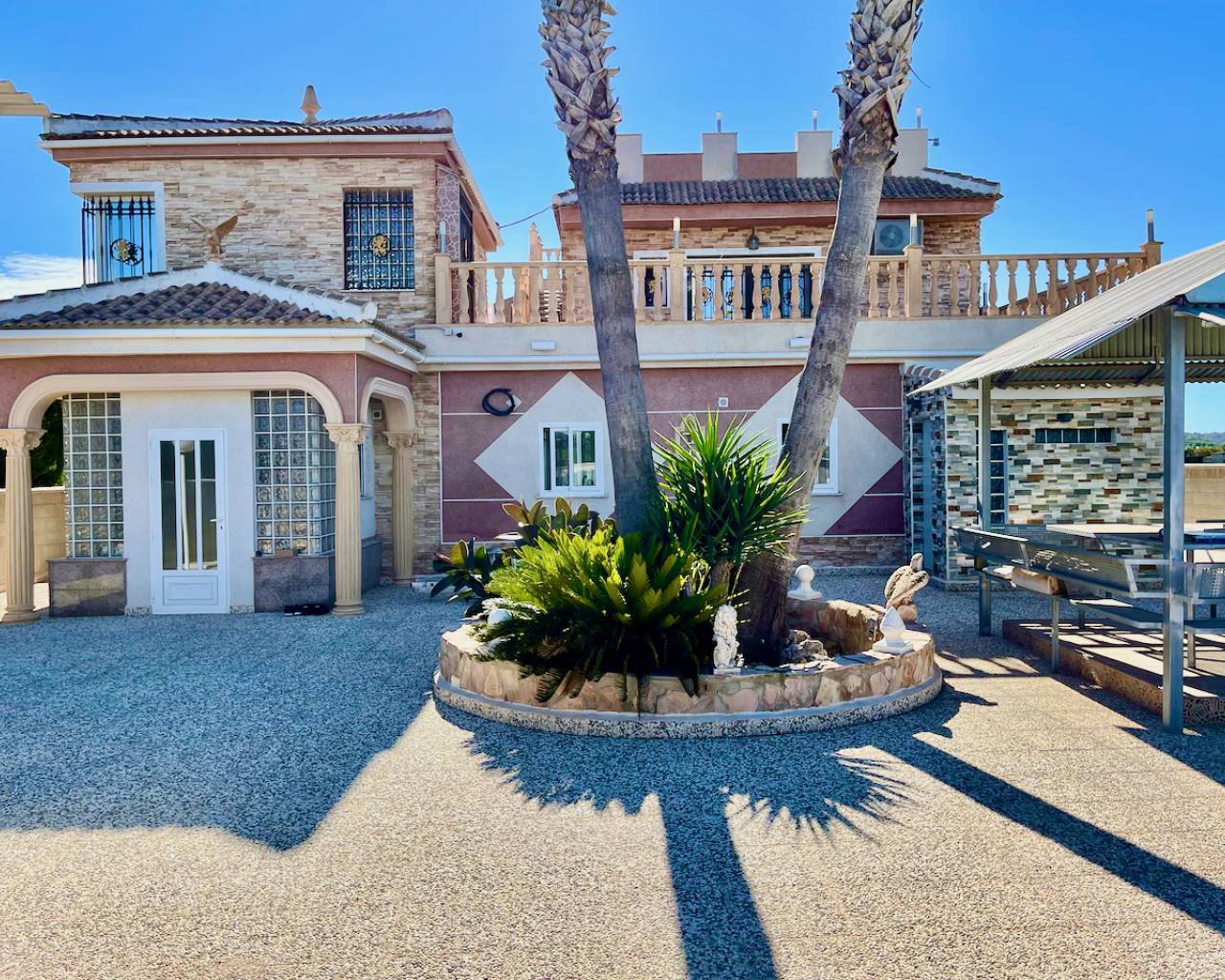 6 bedroom house / villa for sale in Guardamar del Segura, Costa Blanca