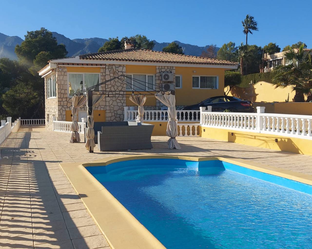 For sale: 6 bedroom finca in Polop / Barony of Polop
