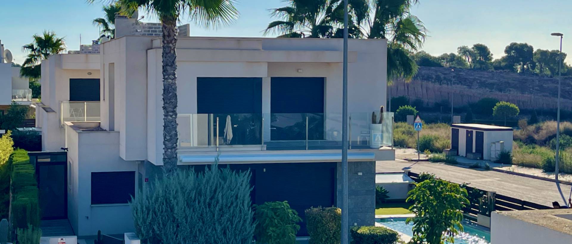 Resale - Villa - Entre Naranjos