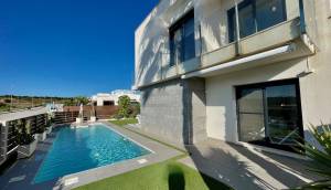 Resale - Villa - Entre Naranjos