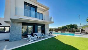 Resale - Villa - Entre Naranjos