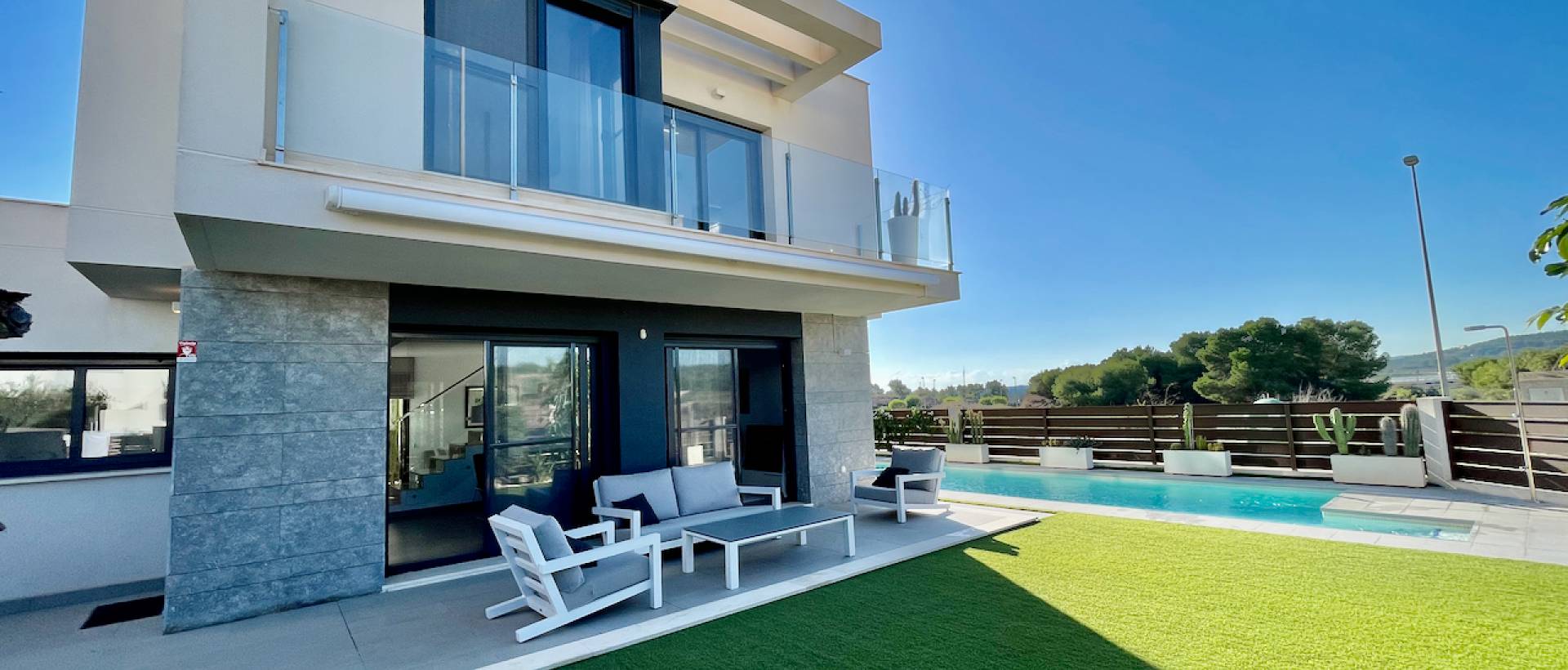 Resale - Villa - Entre Naranjos