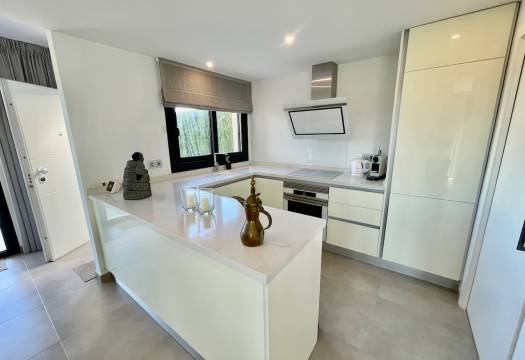 Resale - Villa - Entre Naranjos
