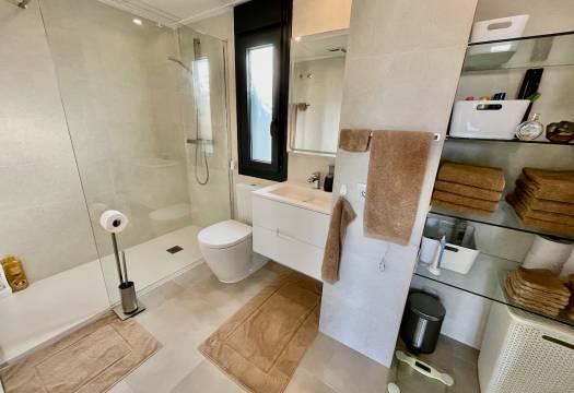 Resale - Villa - Entre Naranjos