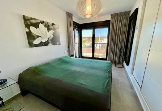 Resale - Villa - Entre Naranjos