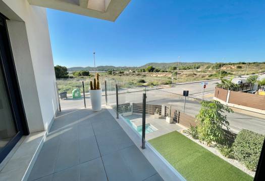Resale - Villa - Entre Naranjos