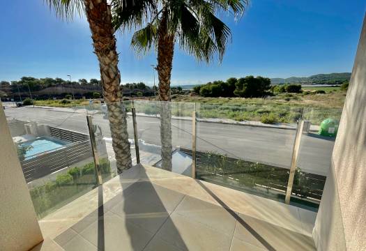 Resale - Villa - Entre Naranjos