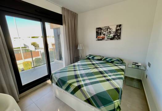 Resale - Villa - Entre Naranjos