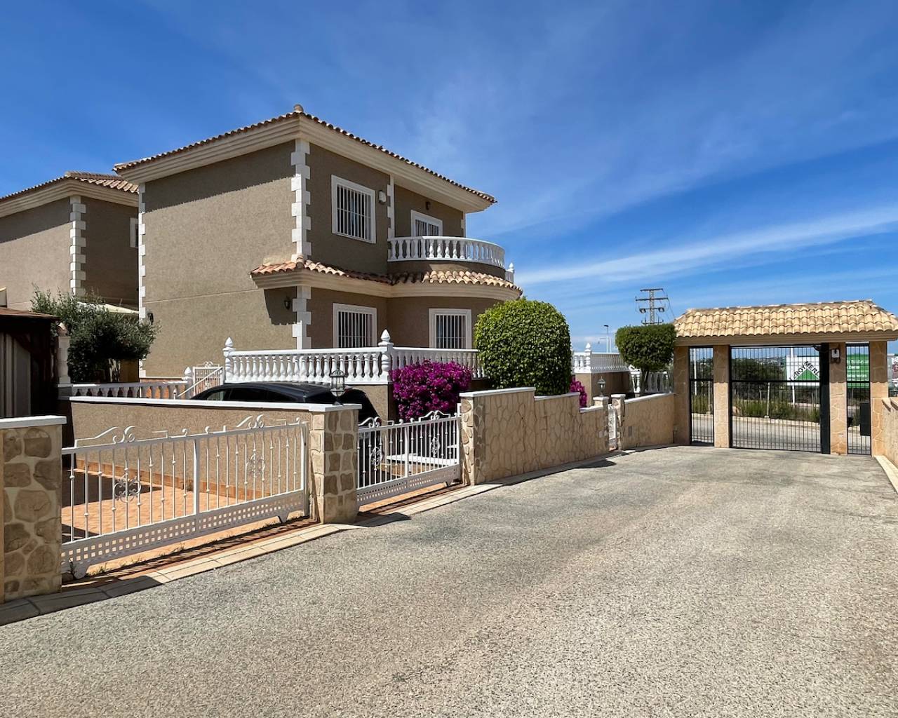 SLP2434: Villa for sale in Los Altos
