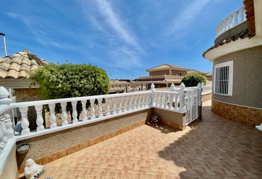 Reventa - Villa - Los Altos