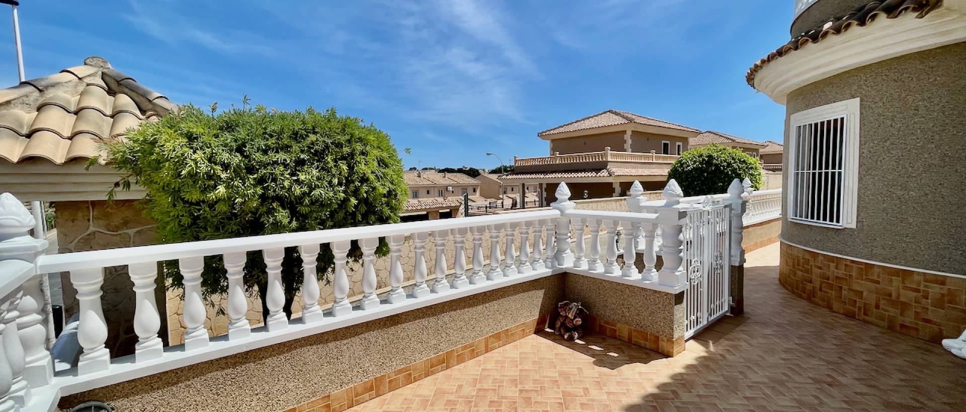 Reventa - Villa - Los Altos