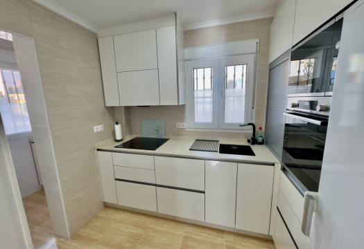 Resale - Villa - Lo Crispin