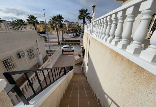 Resale - Villa - Lo Crispin