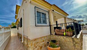 Resale - Villa - Lo Crispin