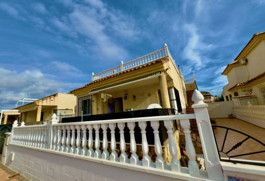 Resale - Villa - Lo Crispin