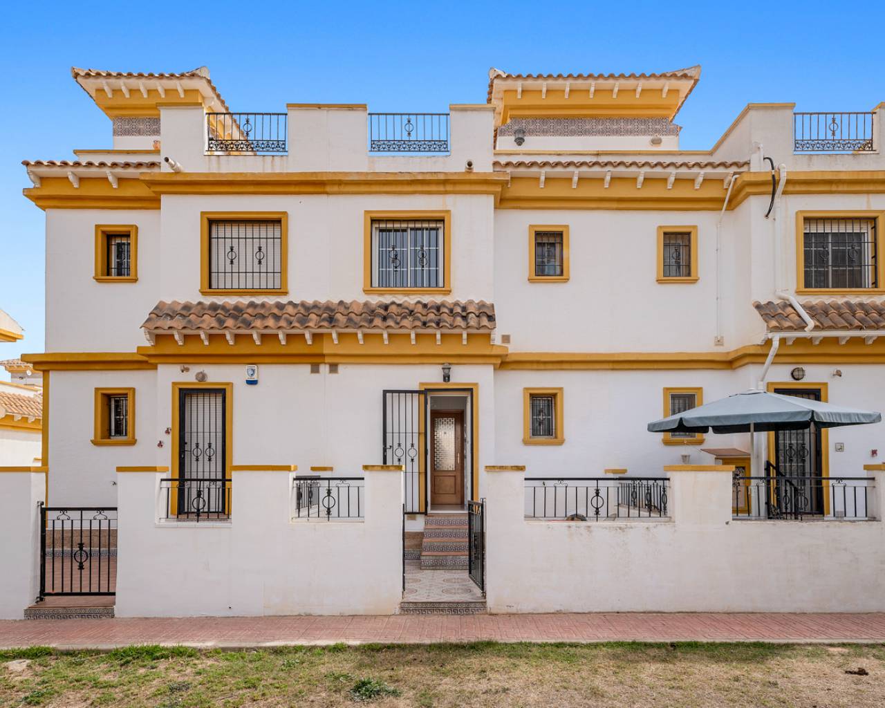 SLP2542: Villa for sale in Torrevieja