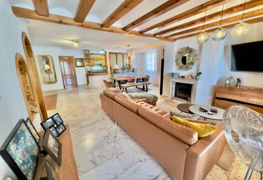 Resale - Villa - Guardamar del Segura