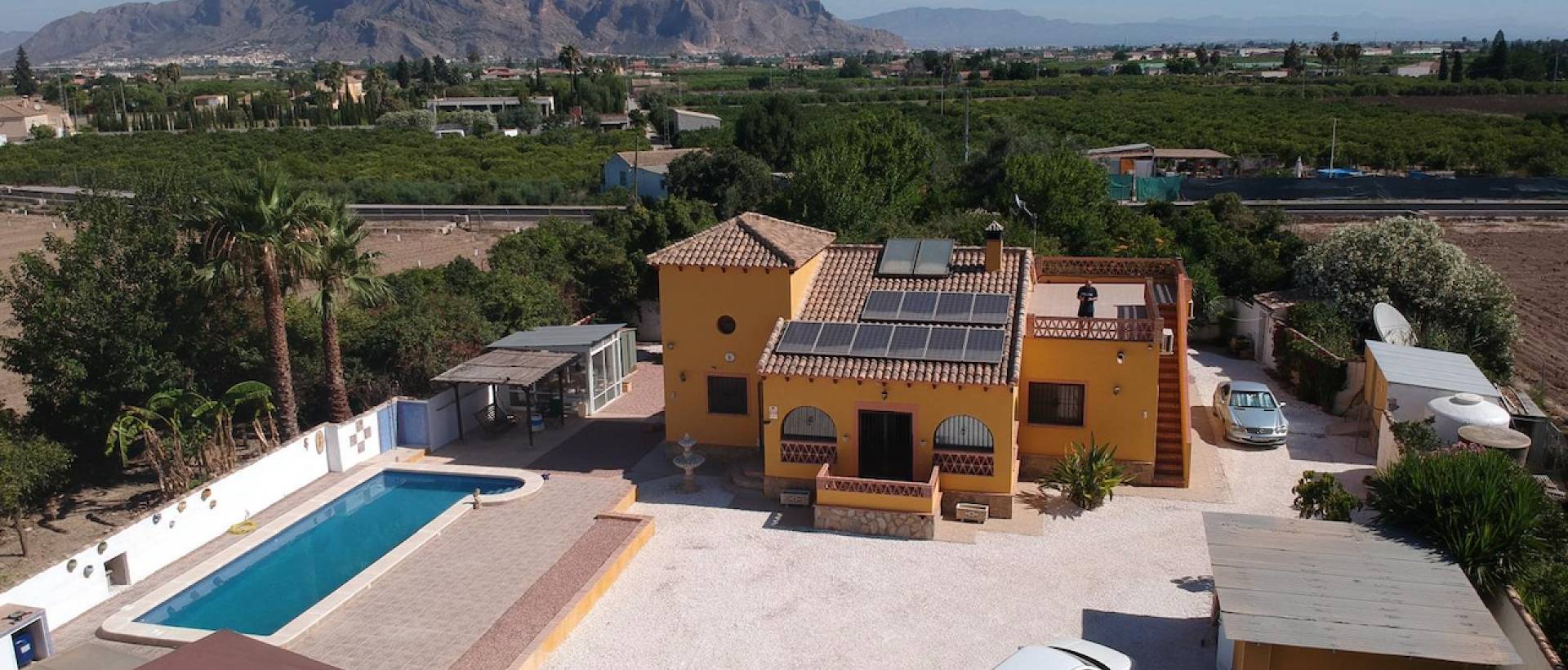 Resale - Finca / Country Property - Orihuela