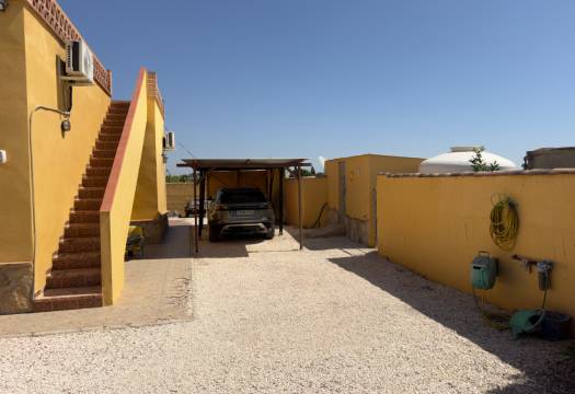 Resale - Finca / Country Property - Orihuela