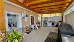 Resale - Villa - Dolores