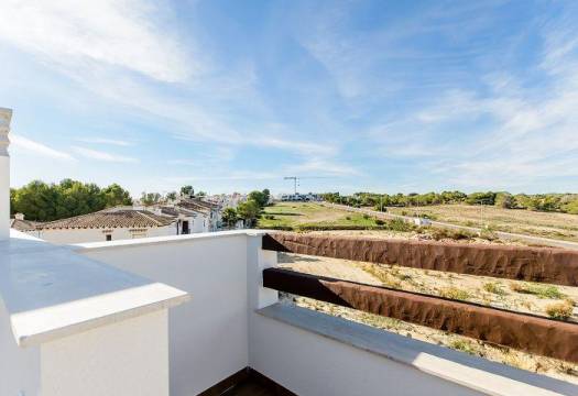 Obra Nueva - Adosado - Torrevieja - Los balcones