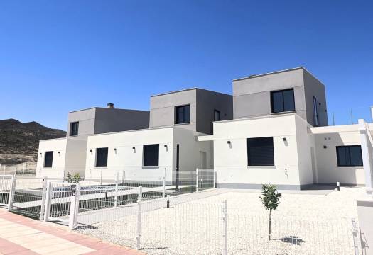 Obra Nueva - Villa - BAÑOS Y MENDIGO - Altaona golf and country village