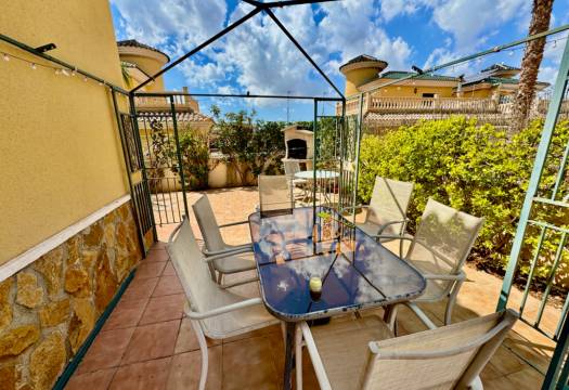 Resale - Villa - Lo Crispin