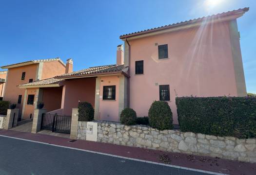 Resale - Villa - Algorfa - La Finca Golf Resort