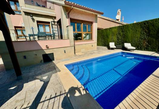 Resale - Villa - Algorfa - La Finca Golf Resort