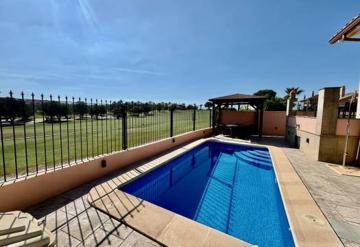 Resale - Villa - Algorfa - La Finca Golf Resort