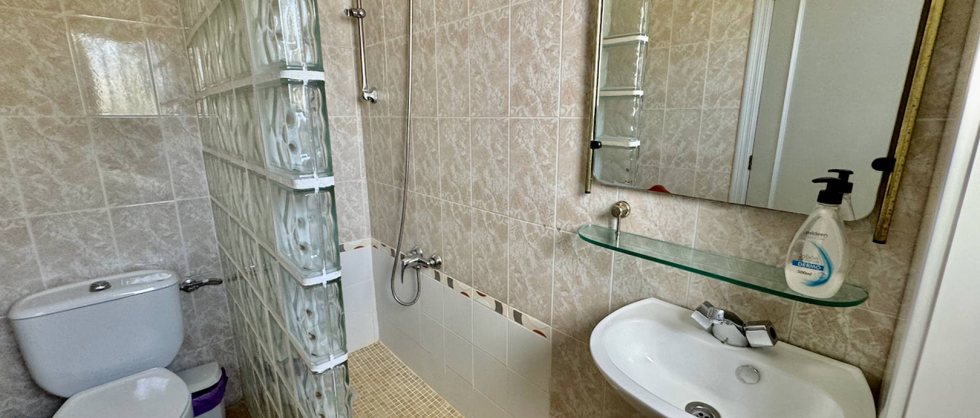 Reventa - Villa - 