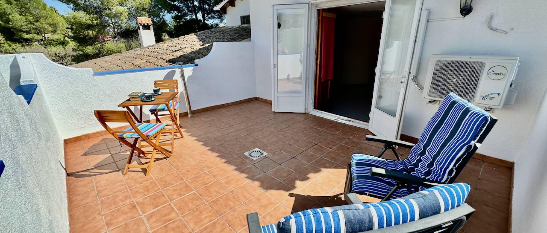 Reventa - Villa - 